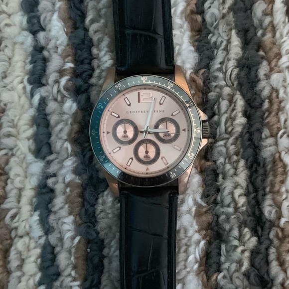 Geoffrey Beene Woman’s Watch - Rose Gold - Picture 2 of 3